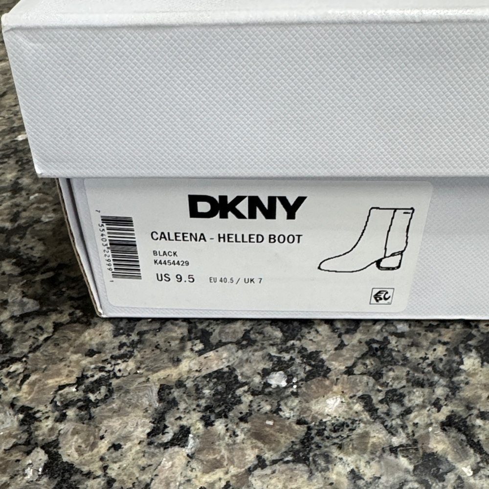 DKNY Black Ankle Booties with Textured Block Heel NEW 9.5 - Picture 15 of 17